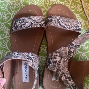 Steve Madden sandal